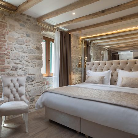 Le Premier Luxury Rooms Split Exterior photo